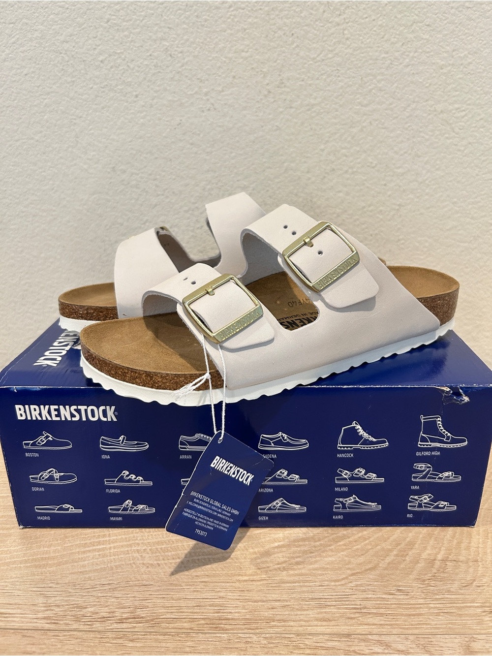 NWT Birkenstock Arizona Nubuck Leather Sandal Antique White, Size 39 L8/M6, $155